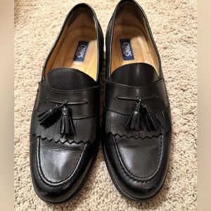 Black Loafers - size 10!